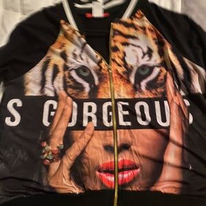 Gorgeous lightweight jacket